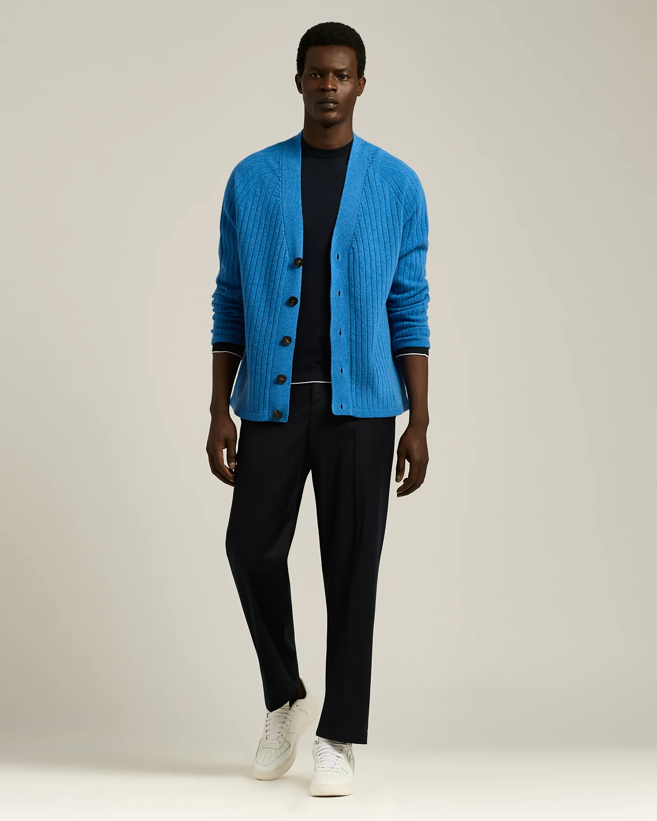 CREW NECK LONG SLEEVE SWEATER IN EXTRA-FINE VIRGIN WOOL NAVY - Image 5
