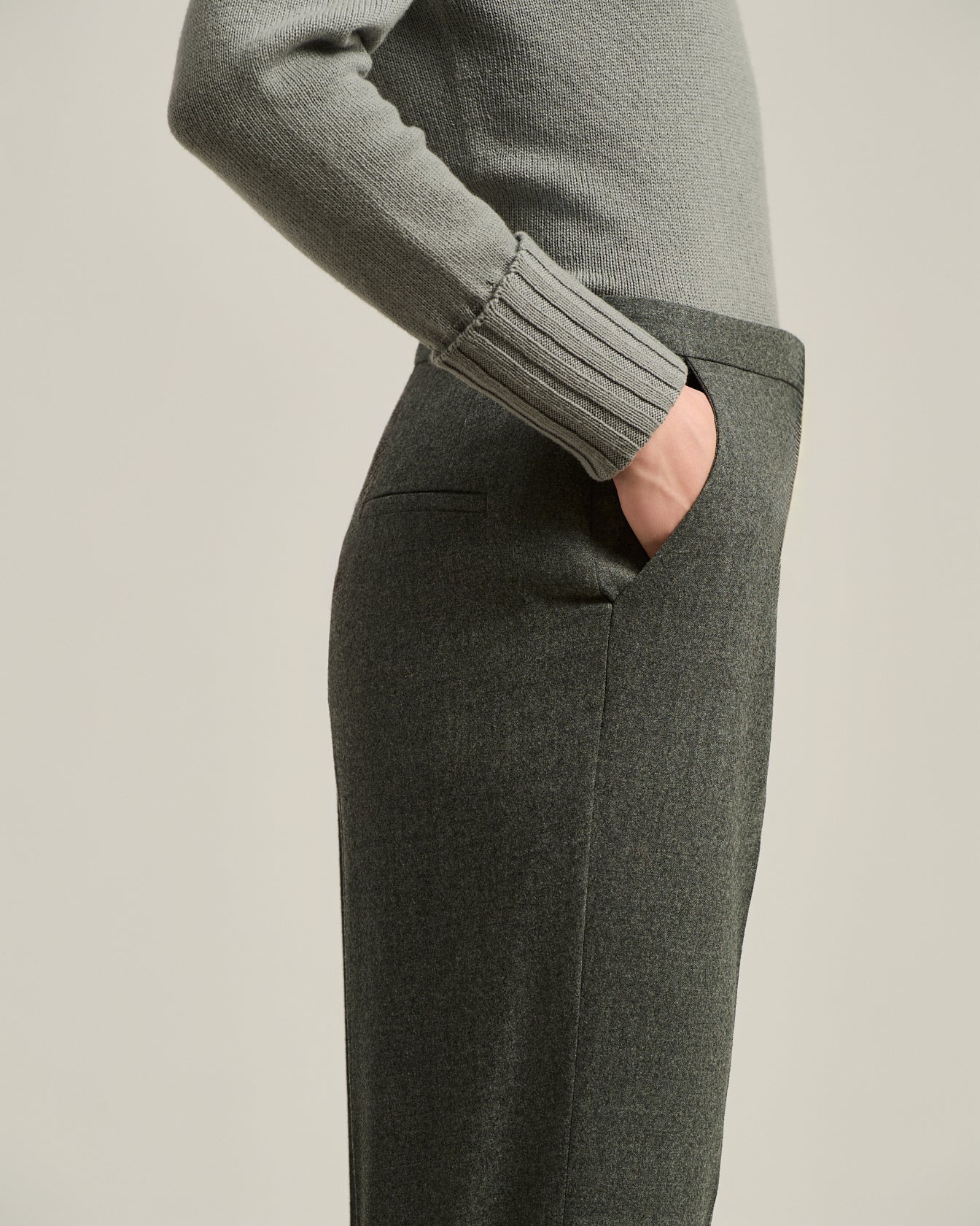 GRAY WIDE-LEG TROUSERS IN VIRGIN WOOL - Image 4