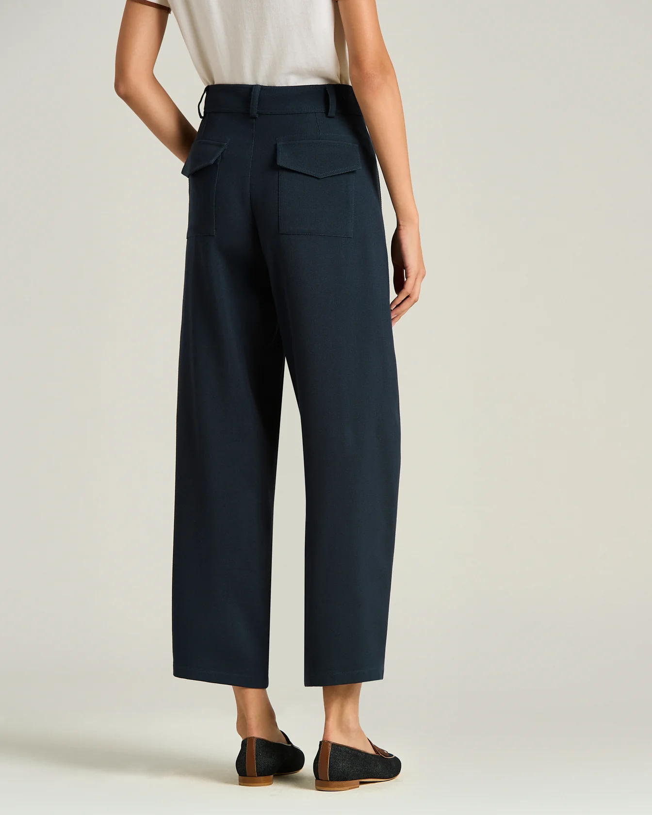 TAILORED WOOL AND SILK TROUSERS IN BLUE - Image 3