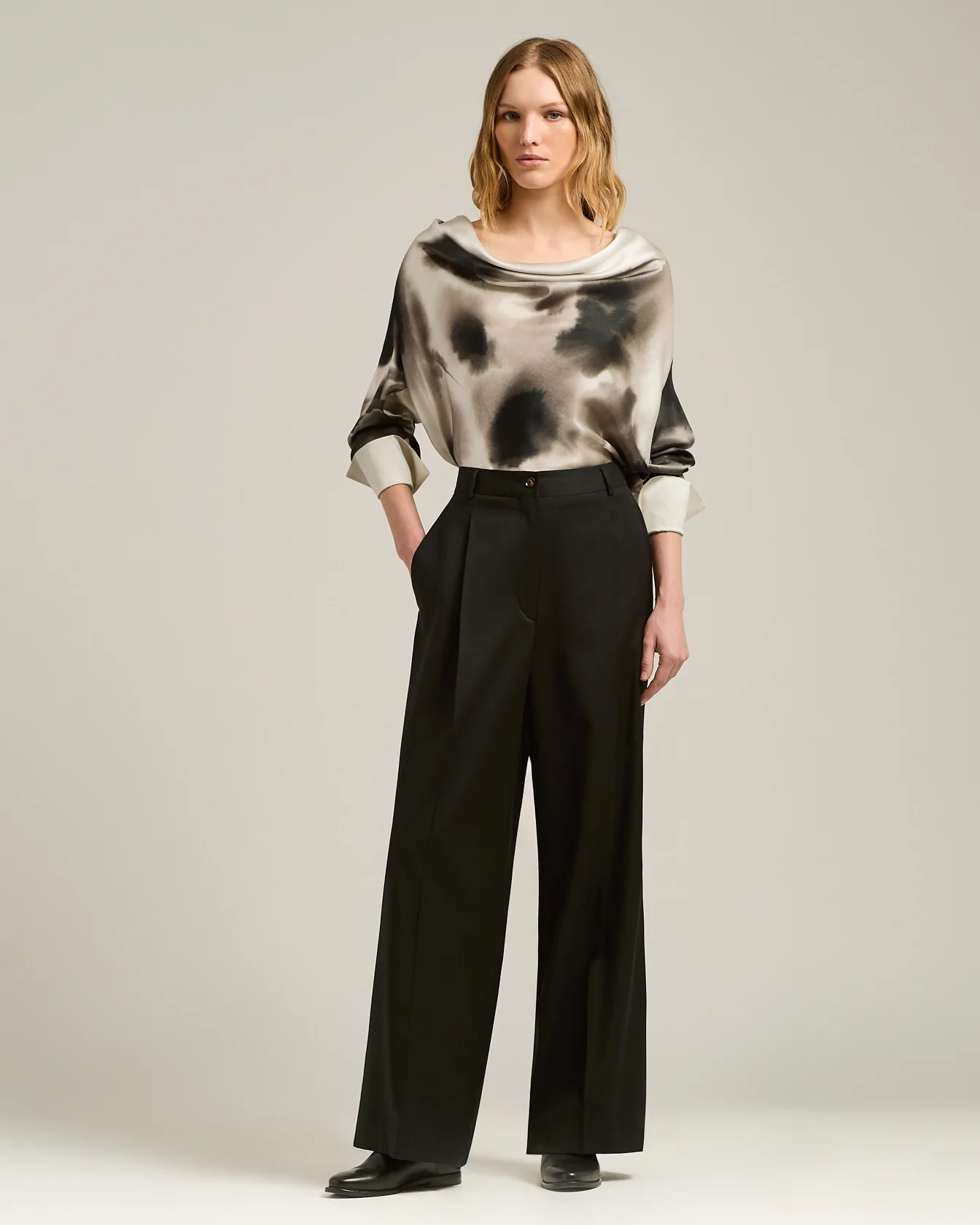 PURE WOOL TROUSERS - Image 5